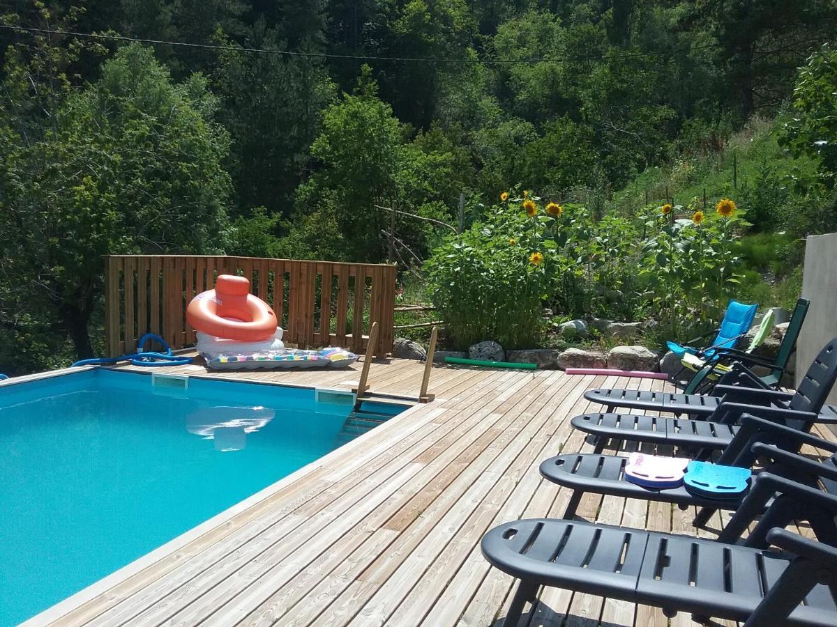 L'Arberc Bed & Breakfast Rigaud Exterior photo